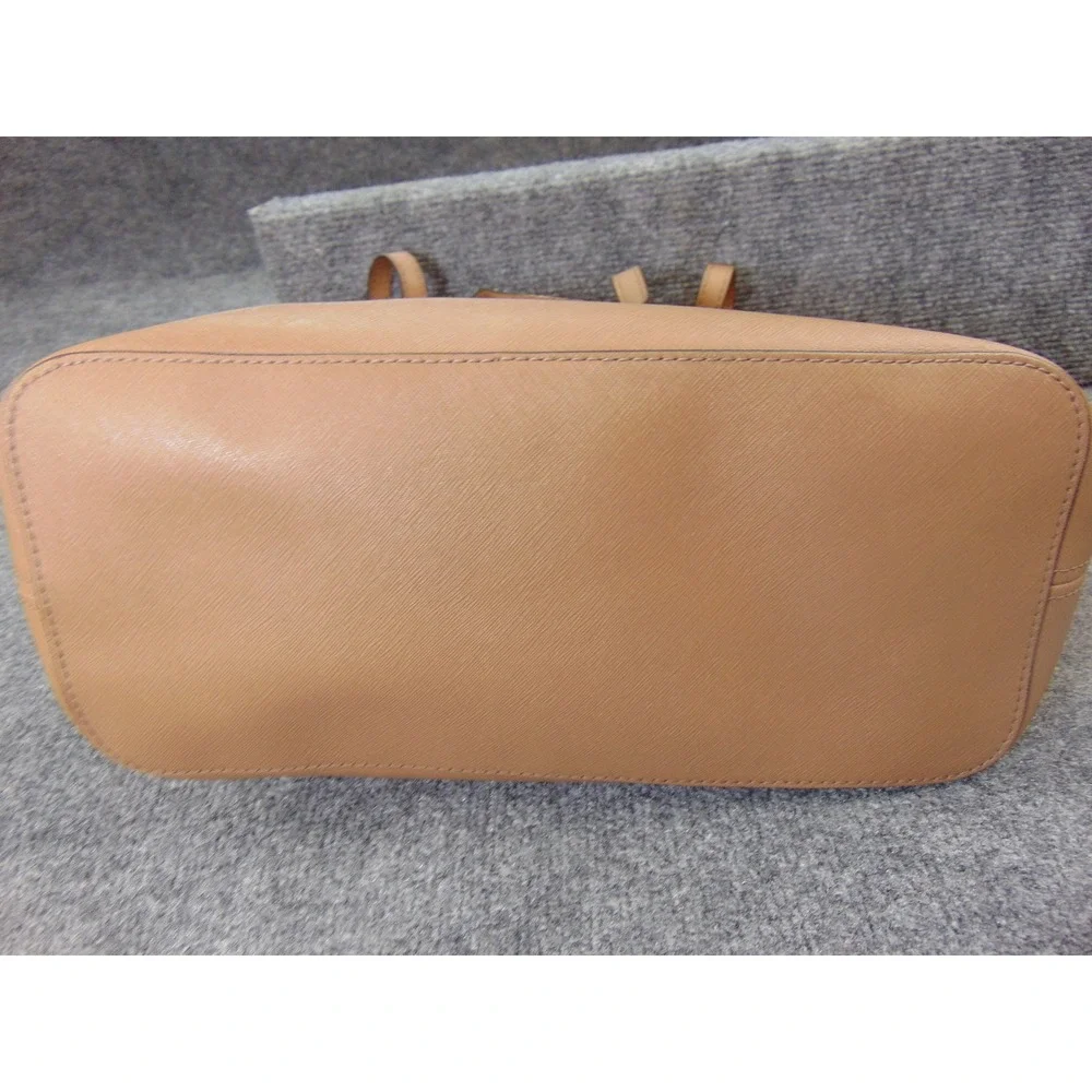 Michael‎ Kors Jet Set Travel Tote Tan Saffiano Leather Bag 38H8GTVT9L MK Charm